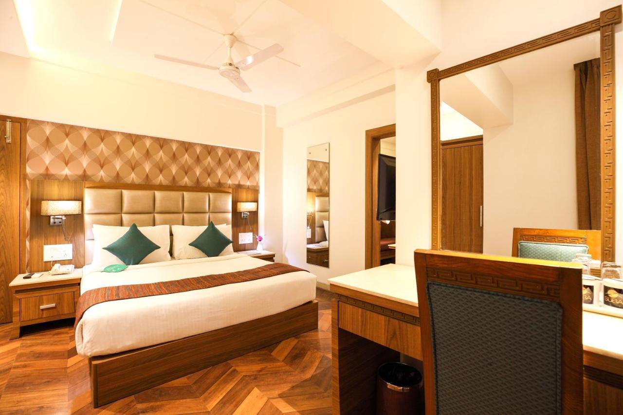 Click Hotel Нашик Екстер'єр фото