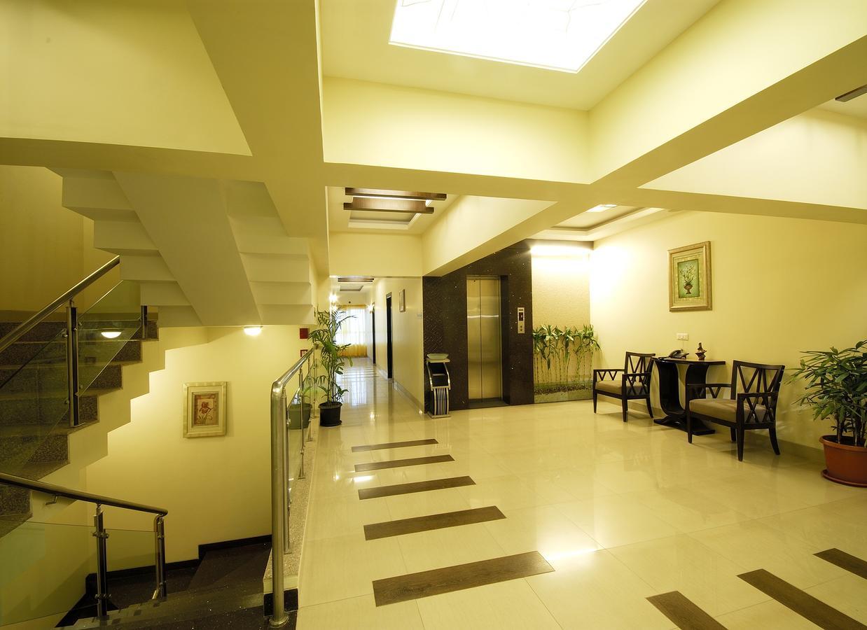 Click Hotel Нашик Екстер'єр фото