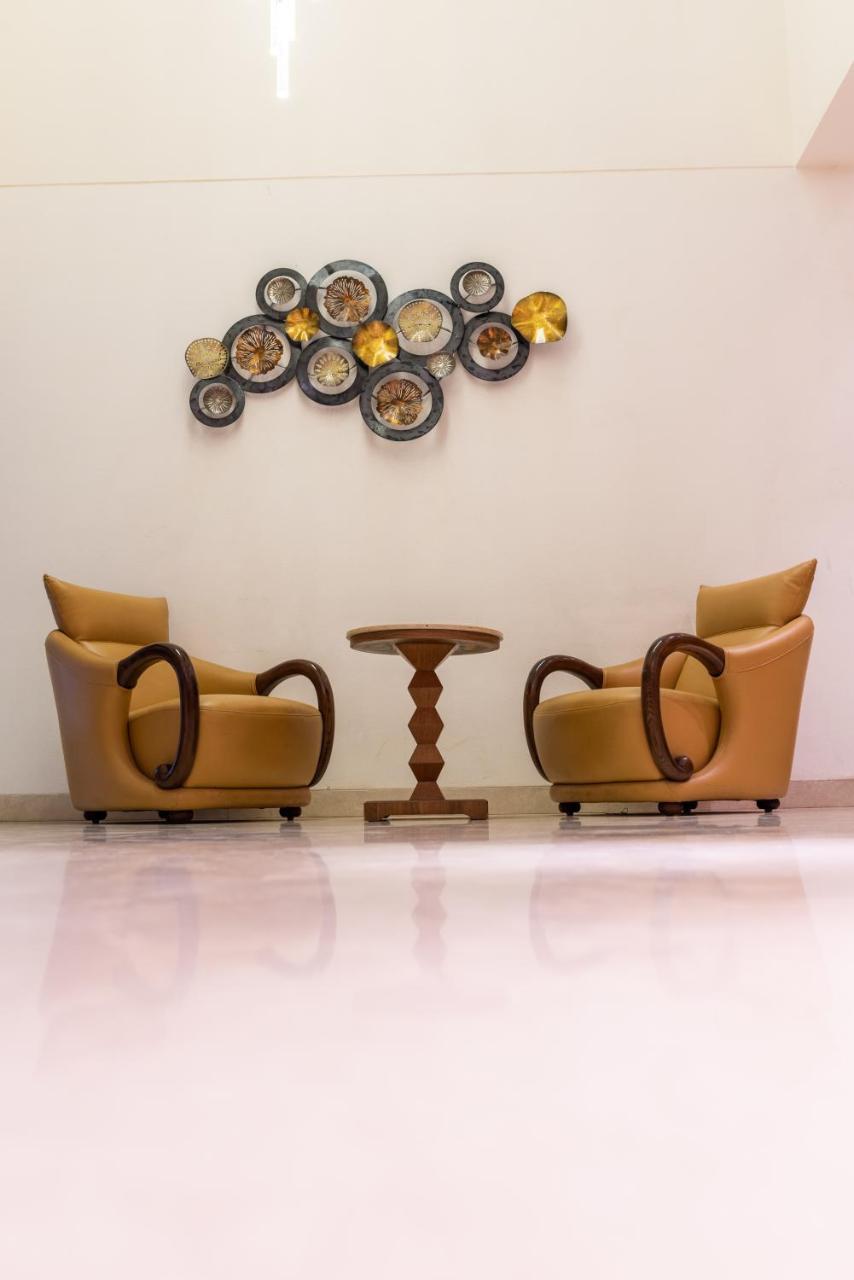 Click Hotel Нашик Екстер'єр фото