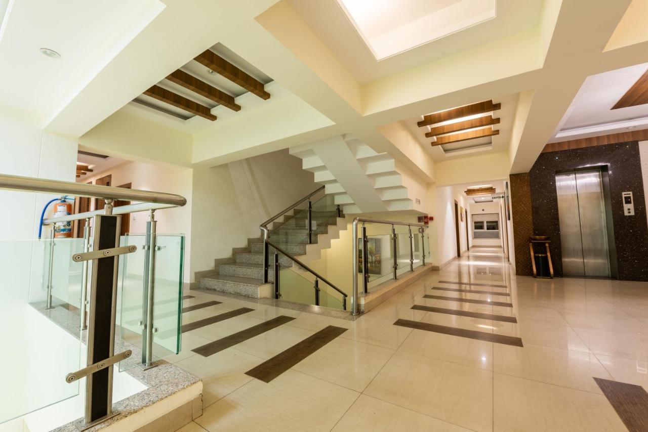 Click Hotel Нашик Екстер'єр фото